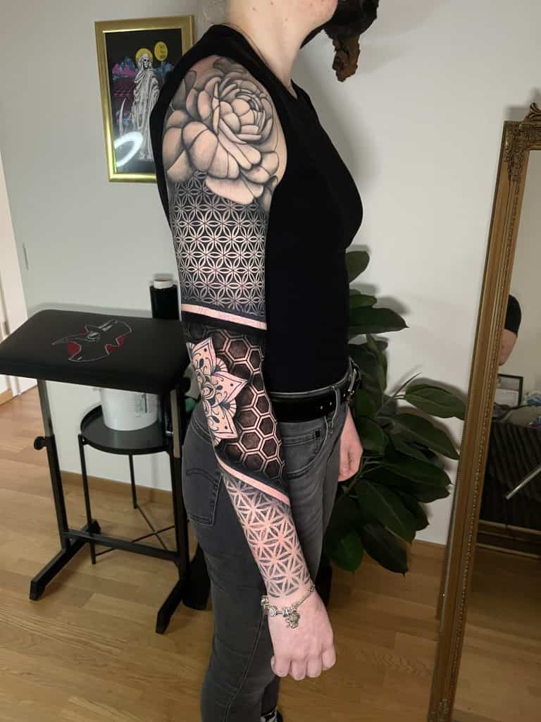 dotwork tattoo stil